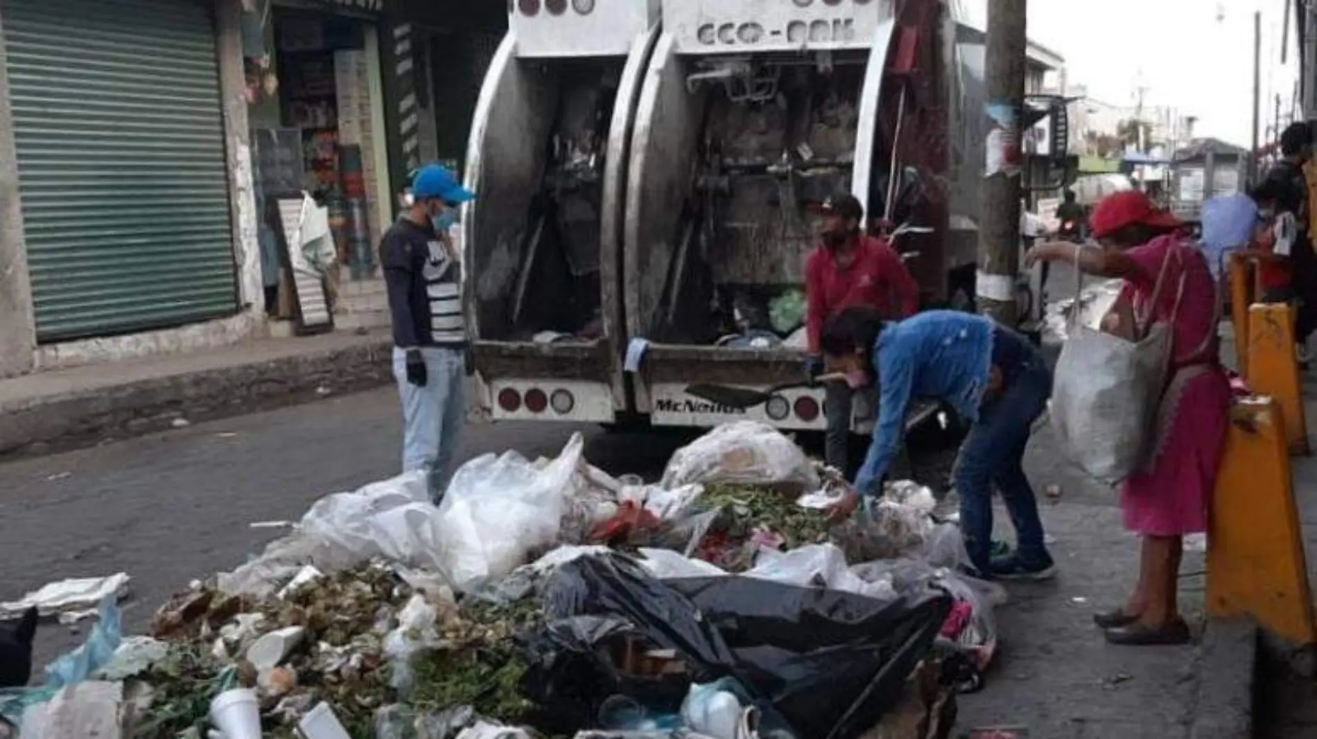 BASURA TEHUACAN 01 JAJ